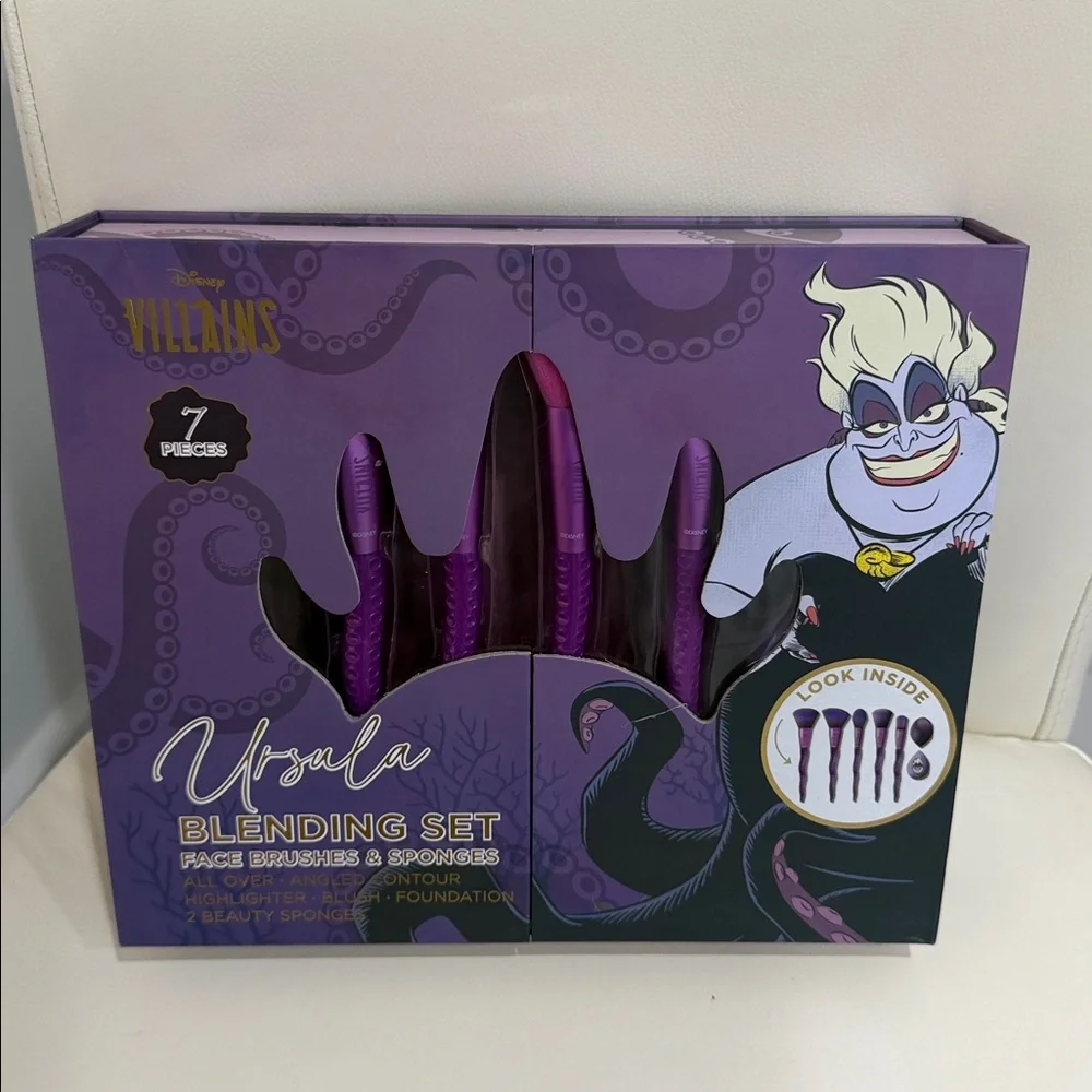 Disney Villains Ursula Blending Set of Face Brushes & Sponges